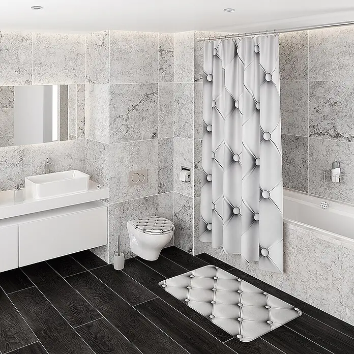SANILO WC-Sitz Comfort mit Schnellverschluss - MDF, Grau, Mit Absenkautomatik - Weiß-grauer getufteter Duschvorhang und passende Badematte in modernem Badezimmer.
