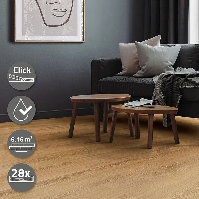 ML-Design Vinylboden Klickvinyl Sandbar Eiche 6,16m²/28 Dielen 4,2mm Trittschalldämmung - Braun, 1.220 x 180 x 0,42 mm - Hellbrauner Holzfußboden in einem Wohnzimmer, mit Icons für Klickverlegung, Wasserdichtigkeit, 6,16 m² und 28 Stück.