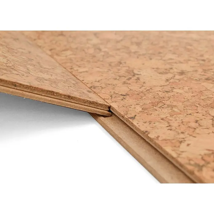 Bricoflor Korkboden Klick-System Korkparkett versiegelt, Klassik grob natur, 2,136 qm/Karton - 295 x 905 x 10,5 mm - Zwei hellbraune Korkbodenpaneele mit Naturmuster, die ihr Klick-Verriegelungssystem zeigen.