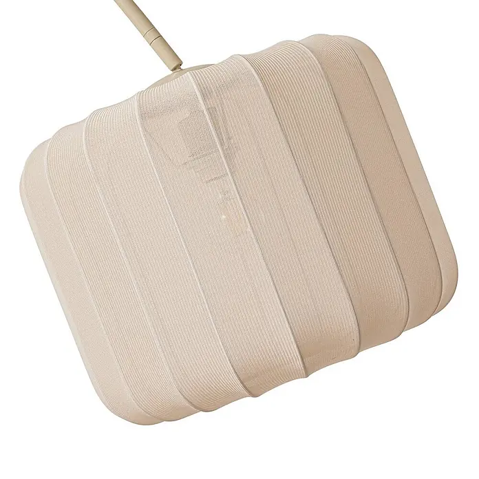 Lindby Stehleuchte Helin - creme / amber, creme / amber, E27 - Beige gerippter Textil-Lampenschirm, weiche quadratische Form mit abgerundeten Ecken, an einem hellen Arm befestigt.