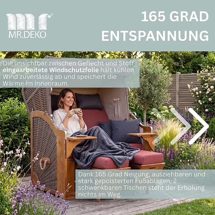 Bene Living Strandstuhl Strandkorb Schleswig Pinie Braun PE Mokka Dessin 566 - 1 Stk., Pinienholz. Polyrattan, Rückenlehne verstellbar, PE Mokka - Frau entspannt in großem Strandkorb mit braunem Geflecht, roter Polsterung und ausziehbaren Fußablagen im Garten.