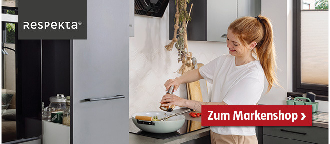 Küche der Marke Respekta mit Frau