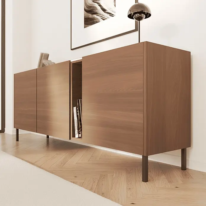 HEVVA 4x Möbelfüße - LUZERN - Höhe 20 cm,Quadratisch, Schwarz -  - Braunes Holz-Sideboard mit dunklen Beinen und dezenter Unterbodenbeleuchtung, ein offenes Fach mit Büchern in modernem Wohnambiente.