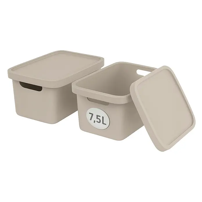 Plastard Aufbewahrungsbox-Set 2er-Set 7,5 Liter in Beige mit Deckel – Stapelboxen, Lagerboxen - L x B x H: 32 x 22 x 15 cm, Kunststoff, Beige, 2 Stk. - Zwei beige rechteckige Aufbewahrungsboxen mit passenden Deckeln. Eine Box zeigt ein 7,5L Fassungsvermögen.