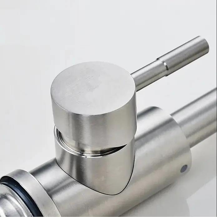 Hudor Spültischarmatur - Seidenmatt - Zylindrischer Wasserhahnregler aus gebürstetem Edelstahl mit flachem Hebelgriff.