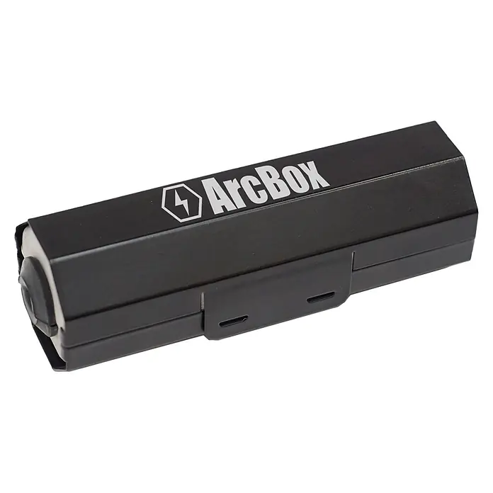 Kabelbox ArcBox Solar-Brandschutz-Anschlussgehäuse - Schwarz, L x B x H: 48 x 150 x 50 mm - Schwarzes ArcBox Gehäuse mit Blitz-Logo und Scharnierverschluss.