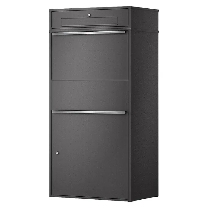 Metzler Paketbox XL BRFK BISPO MAX - L x B x H: 45,4 x 72 x 145 cm, Eisenglimmer, Stahl, Paketfach - Dunkelgrauer Metall-Mehrfachbriefkasten mit Einwurfschlitz, zwei silbernen Griffen und zwei Schlössern.