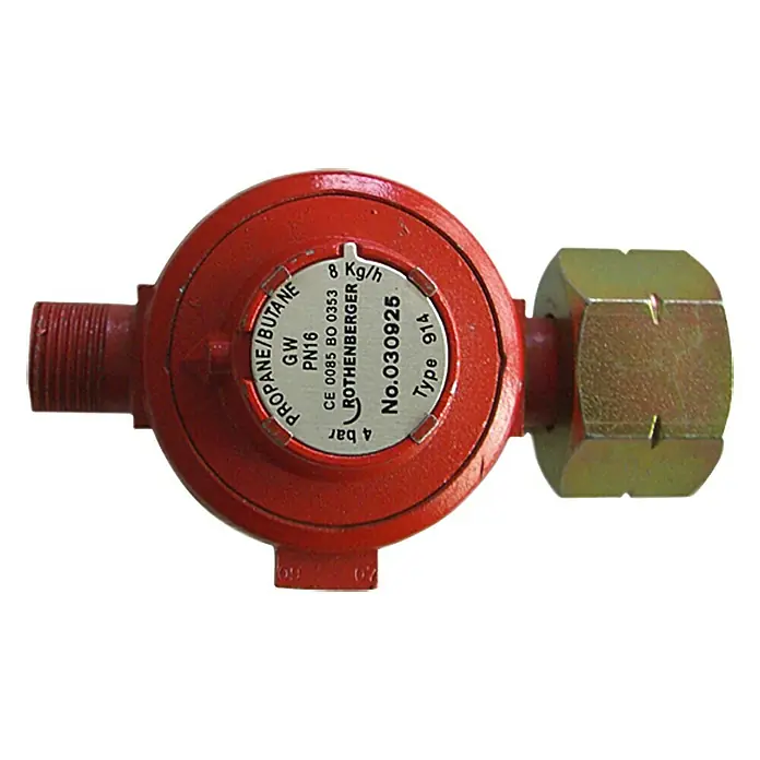 Rothenberger Industrial Regulador continuo de propano - 4 bar, ⅜″ - Primer plano de un regulador de presión de gas Rothenberger, apto para propano y butano, con una capacidad de 8 kg/h.