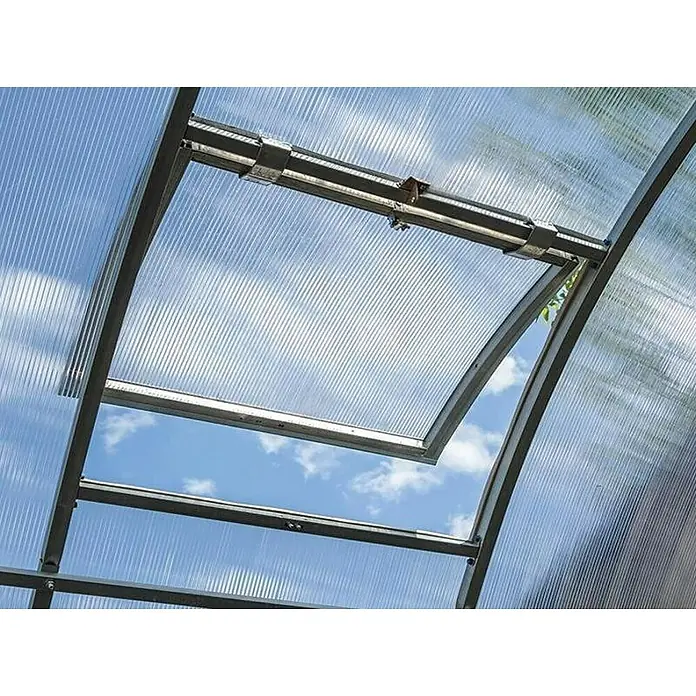Garten Dream Gewächshaus-Fensterrahmen Mini - 4 x 64 x 98 cm, Silber, Passend für: Garten Dream "Mini" - Transparentes Polycarbonat-Gewächshausdach mit geöffnetem Metallrahmenfenster, das blauen Himmel zeigt.
