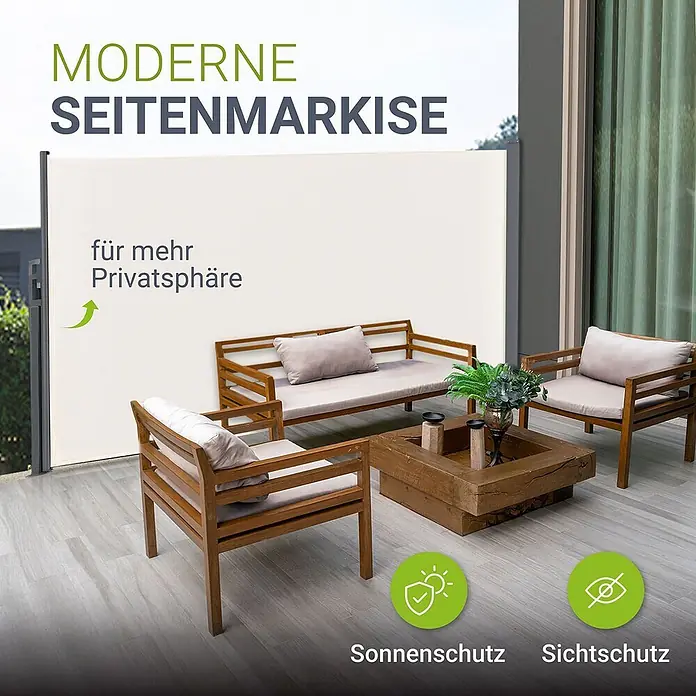 Seitenmarkise Dubai 500 x 190 cm beige -  - Ausgefahrene cremefarbene Seitenmarkise auf einer Terrasse, bietet Sicht- und Sonnenschutz für Outdoor-Möbel.
