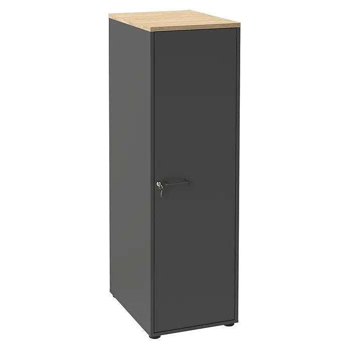 Schildmeyer Solea Hochschrank - L x B x H: 60 x 45,1 x 154,7 cm, Anthrazit/Eiche Hell - Dunkelgrauer Hochschrank mit heller Holzplatte, Schloss und Schlüssel.