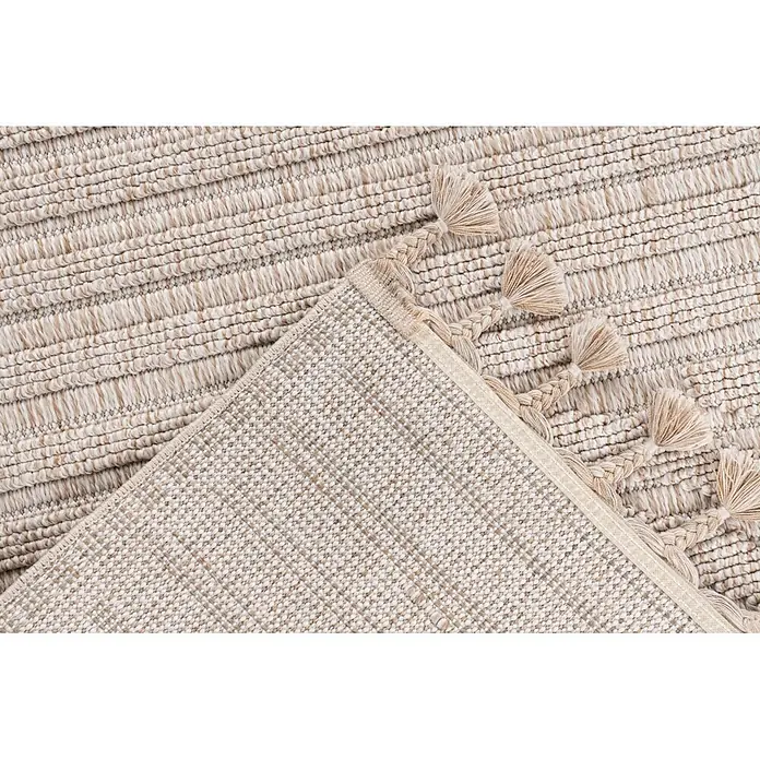 Kayoom Fransenteppich Reef 225 - Beige, 150 x 80 cm, 100 % Polypropylen - Beiger gewebter Teppich mit Schlaufenstruktur, umgeschlagener Ecke zeigt Unterseite und Zierquasten.