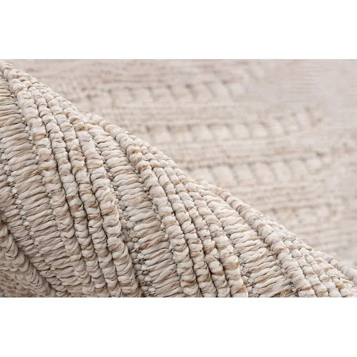 Kayoom Fransenteppich Reef 225 - Beige, 150 x 80 cm, 100 % Polypropylen - Beiger und cremefarbener strukturierter Teppich mit grobem Webmuster, der sein Material zeigt.