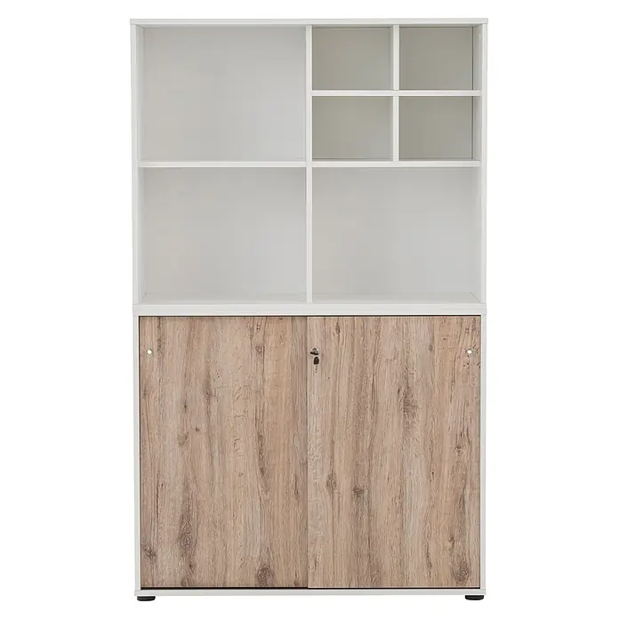 Schildmeyer Serie 400 Holz-Mehrzweckschrank - L x B x H: 114,8 x 247,7 x 205,6 cm, Weiß/Eiche - Weißer Schrank mit offenen Fächern und hellen Holzmaserungs-Schiebetüren.