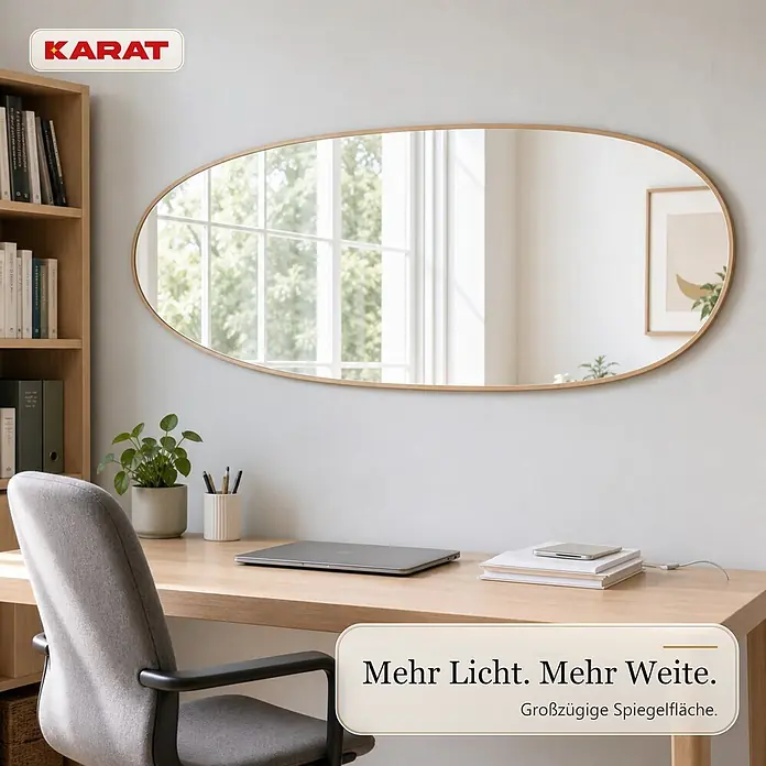 Floordirekt Wandspiegel Nina - 65,1 x 150,1 cm - Ovaler Spiegel mit Holzrahmen, reflektiert Fensterblick über einem Schreibtisch.