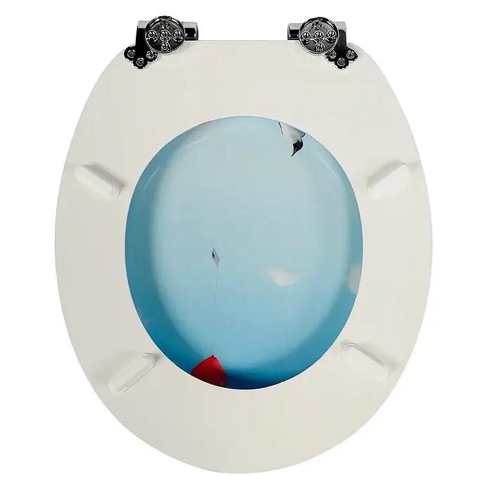 SAINOS WC-Sitz MDF WC-Sitz, Blau, Universal-O-Form, Absenkautomatik, Unten - MDF, Blau, Mit Absenkautomatik - Weißer Toilettensitz mit Chromscharnieren und einem blau-himmel-Kite-Design im Inneren der Öffnung.