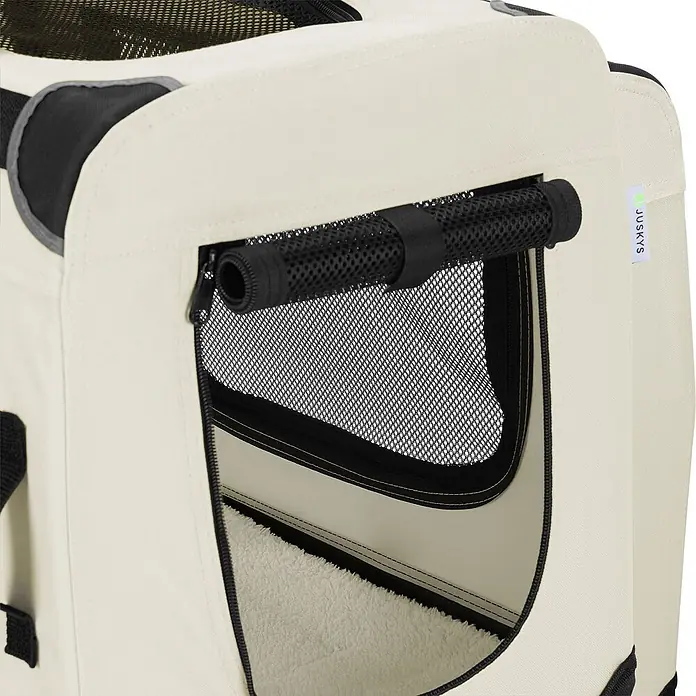 Juskys Transporttasche - 50 x 34 x 36 cm, Textil, Beige - Cremefarbene Haustiertrage mit hochgerolltem und gesichertem schwarzen Netzfenster, das weiches Innenfutter zeigt.