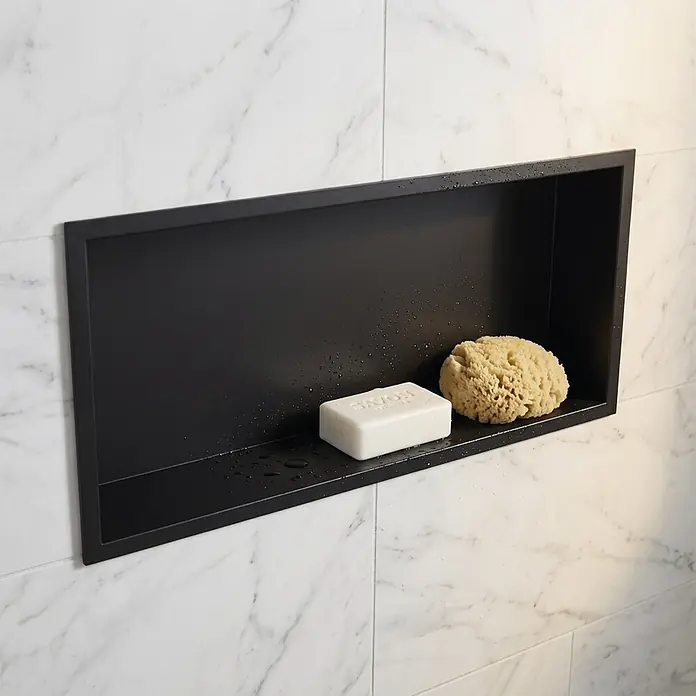 GME Hornacina - An x Al: 60 x 30 cm, Negro, Acero inoxidable - Nicho de ducha negro empotrado en pared de mármol blanco, con jabón y esponja.