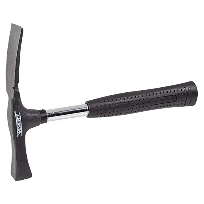 Wisent Maurerhammer - 600 g, Stahlrohr - Ein Maurerhammer mit schwarzem Griff und einem Kopf mit Spitze und Meißel für präzises Arbeiten.