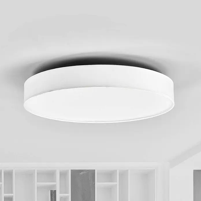 Lindby LED Deckenlampe in weiß, Deckenleuchte rund -  - Weiße runde Deckenleuchte für Umgebungsbeleuchtung in einem Raum.