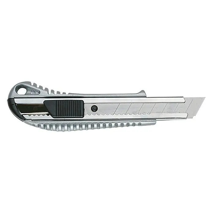 Wisent Messer-Set MA 300 - 5 -tlg., Klingenbreite: 9 cm - 18 cm - Das Bild zeigt ein silbernes Cuttermesser mit ausfahrbarer Klinge und schwarzem Griff. Ein nützliches Werkzeug für präzise Schnitte.
