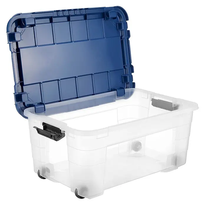 Aufbewahrungsbox 4UP - L x B x H: 59 x 39 x 27,4 cm, Transparent, Blau, Kunststoff - Transparente Plastik-Aufbewahrungsbox mit offenem blauem Deckel, schwarzen Verschlüssen und Rollen.