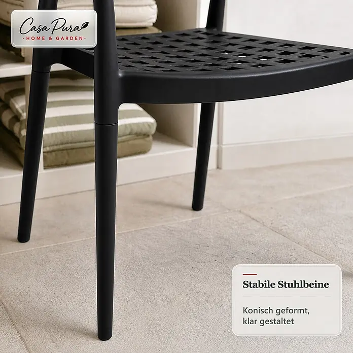 Floordirekt Gartenstuhl-Set Solaro 6er-Set - 6 Stk., Polypropylen (PP) und handgeflochtenes Seil, Schwarz, B x T x H: 54 x 58 x 70 cm - Nahaufnahme eines schwarzen Stuhls mit Gittergeflecht-Sitzfläche und stabilen, konischen Beinen im Innenbereich.
