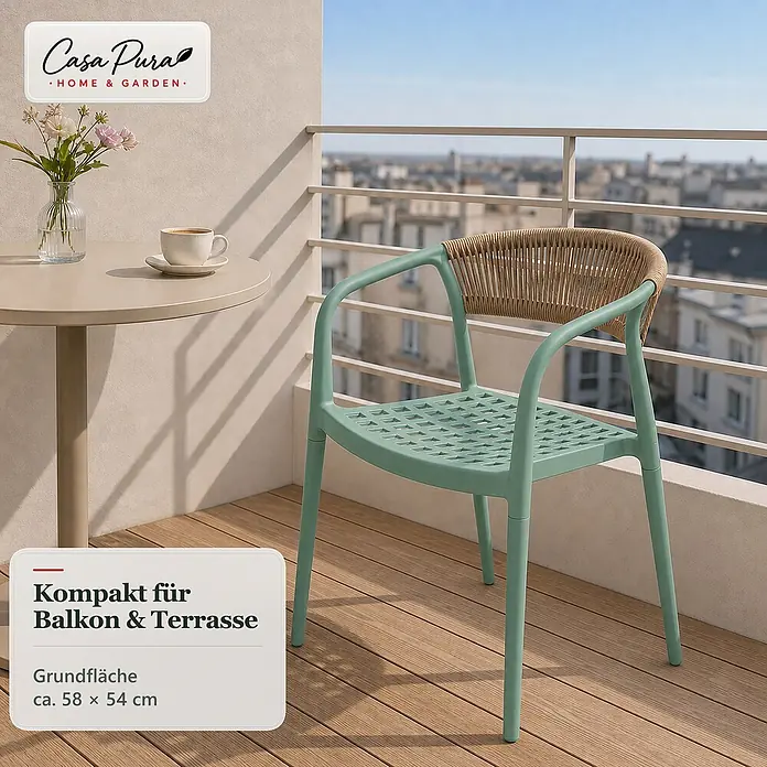 Floordirekt Gartenstuhl-Set Solaro 6er-Set - 6 Stk., Polypropylen (PP) und handgeflochtenes Seil, Grün, B x T x H: 54 x 58 x 70 cm - Kompakter mintgrüner Outdoor-Stuhl mit beigefarbener geflochtener Rückenlehne auf einem Balkon.