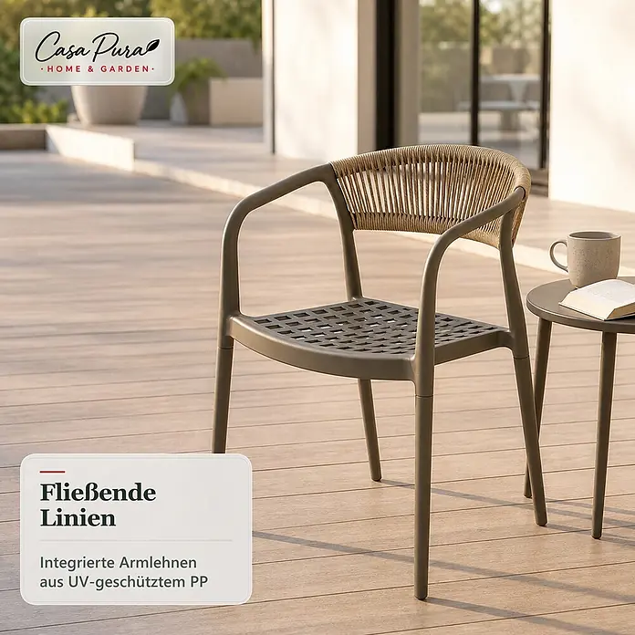Floordirekt Gartenstuhl Solaro - 1 Stk., Polypropylen (PP) und handgeflochtenes Seil, Anthrazit, B x T x H: 54 x 58 x 70 cm - Dunkelgrauer Outdoor-Sessel mit geflochtener Rückenlehne auf einer Holzterrasse.