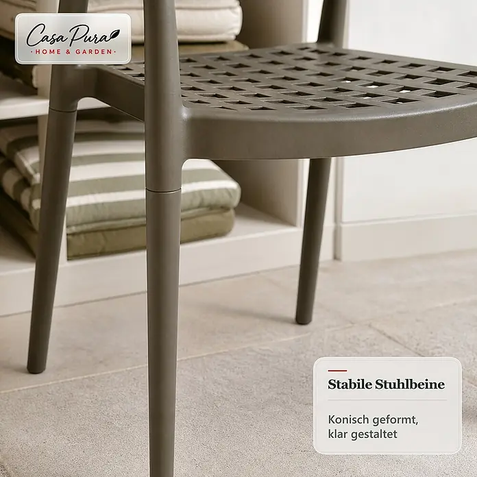 Floordirekt Gartenstuhl Solaro - 1 Stk., Polypropylen (PP) und handgeflochtenes Seil, Anthrazit, B x T x H: 54 x 58 x 70 cm - Nahaufnahme eines dunkelolivgrünen Kunststoffstuhls mit perforierter Sitzfläche und konischen, stabilen Beinen.