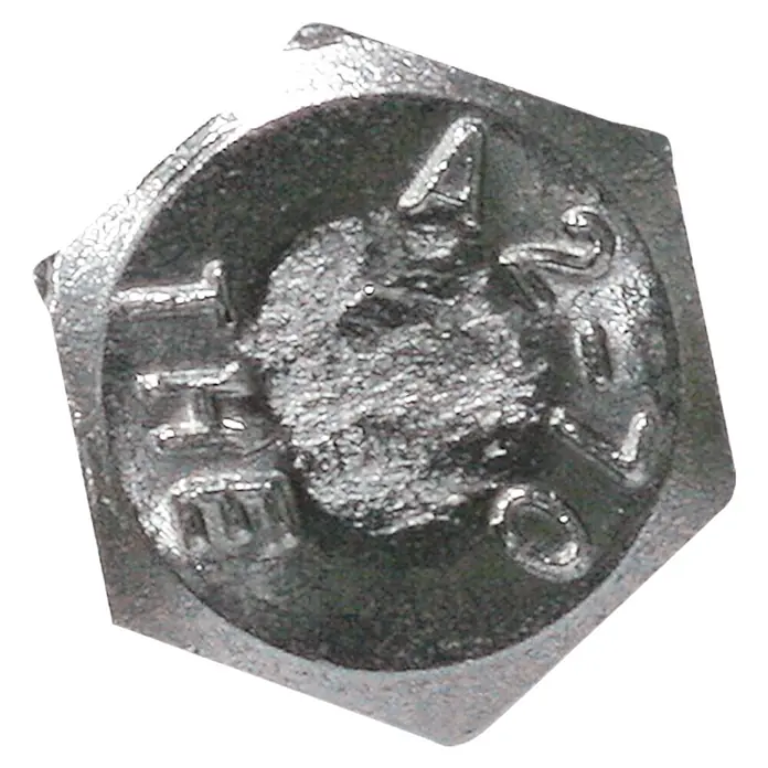 Profi Depot Sechskantschraube A2 - M 8, Länge: 40 mm, 50 Stk., Edelstahl - Nahaufnahme einer Sechskantschraube aus Metall mit Prägungen auf dem Kopf, die die Festigkeitsklasse und Herstellerinformationen angeben.