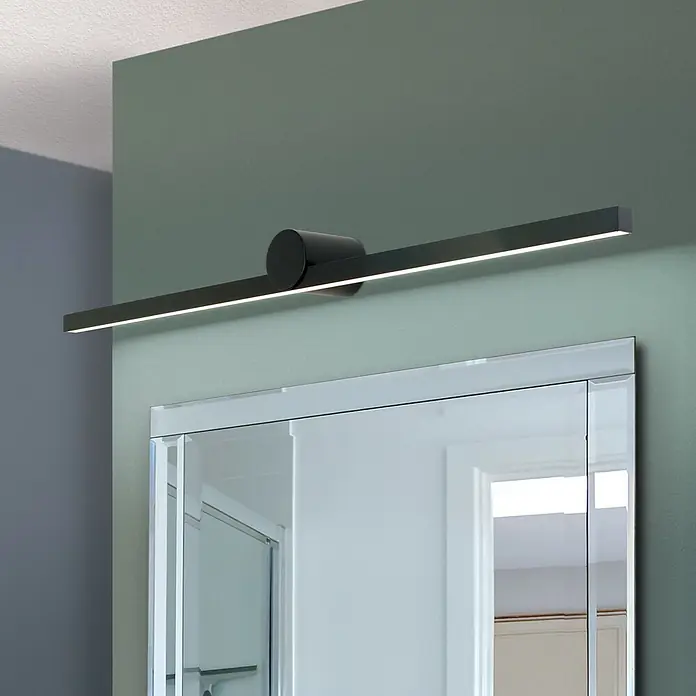 Orion Leuchten Wandleuchte - 24 W, L x B x H: 10 x 101 x 7,6 cm - Elegante schwarze lineare LED-Spiegelleuchte, horizontal über einem Spiegelschrank montiert, spendet Licht.