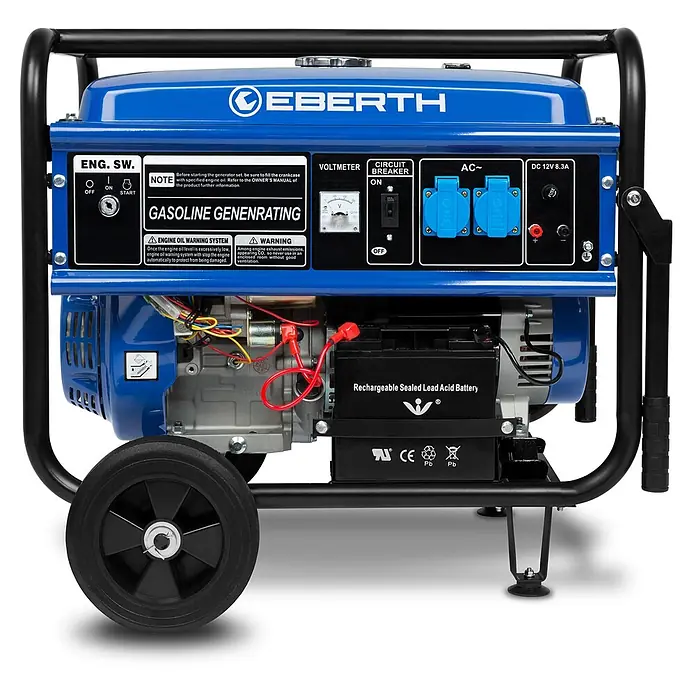EBERTH Stromerzeuger Benzin 1 Phase 5500 W, 13 PS, E-Start, Fahrwerk, AVR - Nennleistung: 5 kW, Tankvolumen: 25 l - Blauer und schwarzer tragbarer Benzingenerator mit Rädern und Bedienfeld, mit sichtbarer versiegelter Blei-Säure-Batterie.