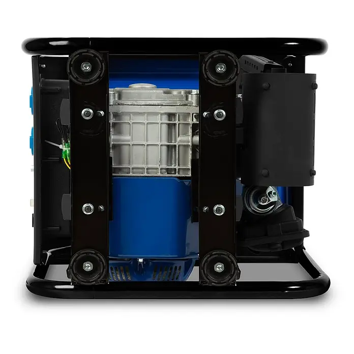EBERTH Stromerzeuger Inverter 3200 W, 7 PS, 230 V, USB, 8 L Tank - Nennleistung: 3 kW, Tankvolumen: 8 l - Innenansicht einer Maschine mit silbernem mechanischem Block, blauem Tank und schwarzer Schutzhülle, montiert auf einem schwarzen Rahmen mit Gummifüßen.