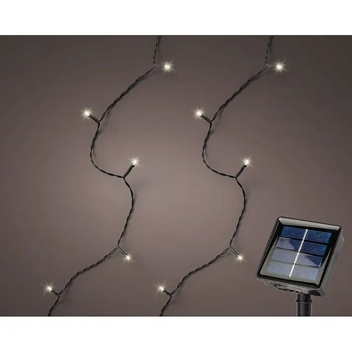 Lumineo Guirnalda luminosa LED Solar Basic 2F - Para exterior, Color de luz: Blanco cálido, Número de bombillas: 100 ud., Con energía solar - Guirnalda de luces LED solares con cable negro y bombillas blancas cálidas, conectada a un panel solar.