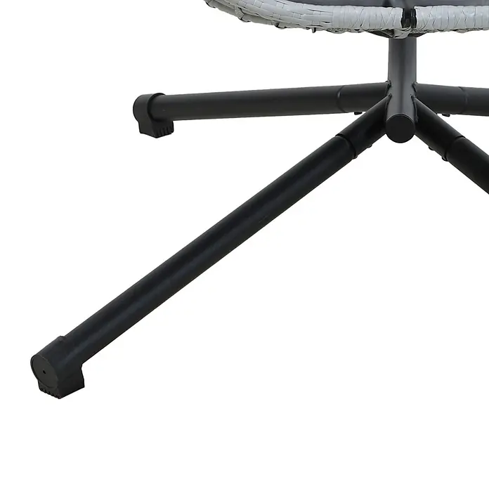 SVITA Hängesessel BELLY - L x B x H: 100 x 90 x 200 cm, Metall, Grau - Schwarzes kreuzförmiges Metallgestell mit Kunststofffüßen für einen Stuhl, teilweise weiße geflochtene Sitzfläche zeigend.