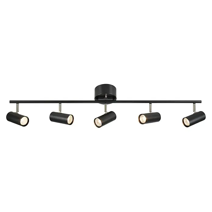 Markslöjd Deckenstrahler Barcelona - 12 W, L x B x H: 20 x 109 x 23 cm, Schwarz, GU10 - Schwarze Schienenleuchte mit fünf verstellbaren zylindrischen Strahlern an einer horizontalen Schiene, die warmes Licht abstrahlen.