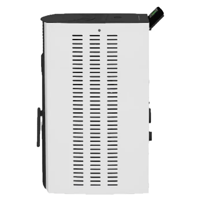 SCHENGER Pelletofen HP51 - 8,8 kW, Raumheizvermögen: 160 m³, 0,9 kg/h, Farbe Verkleidung: Weiß - Weißes und schwarzes kompaktes Elektronikgerät mit seitlichen Lüftungsschlitzen, einem Griff und einer kleinen grünen Anzeigeleuchte.