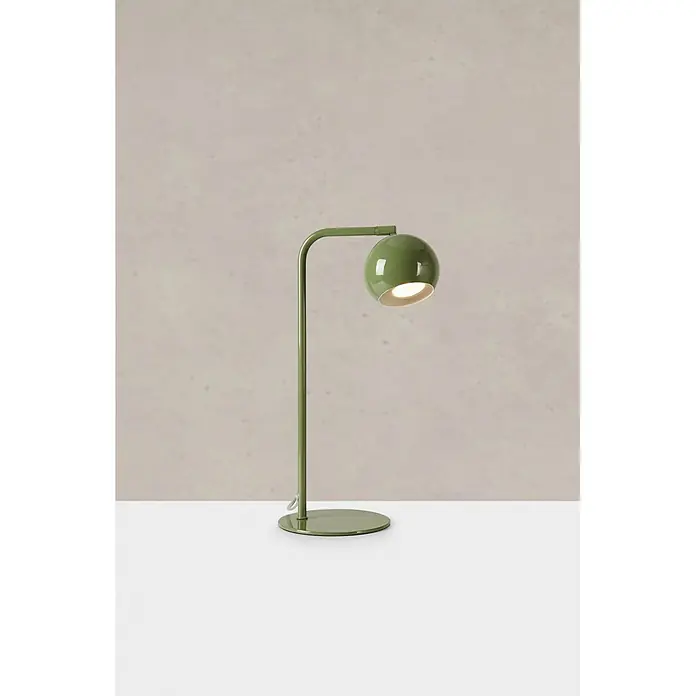 Markslöjd Tischleuchte - L x B x H: 25 x 15 x 39,5 cm, Grün, GU10 - Eine moderne grüne Tischlampe mit gebogenem Stiel und kugelförmigem, verstellbarem Kopf, der fokussiertes Licht spendet.