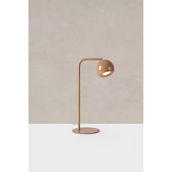 Markslöjd Tischleuchte - L x B x H: 25 x 15 x 39,5 cm, Braun, GU10 - Roségoldene Schreibtischlampe mit gebogenem Stiel und kugelförmigem, verstellbarem Kopf, beleuchtet.