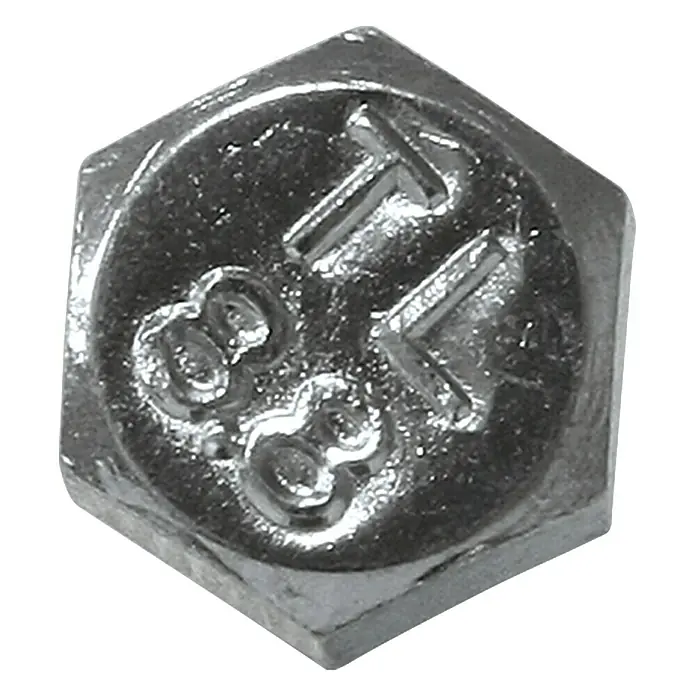 Profi Depot Sechskant-Gewindeschraube - Ø x L: 6 x 20 mm, 100 Stk., Verzinkt, Sechskantkopf, Vollgewinde - Nahaufnahme eines galvanisierten Sechskantkopfes mit den Aufschriften "8.8" und "T" zur Kennzeichnung von Festigkeit und Hersteller.