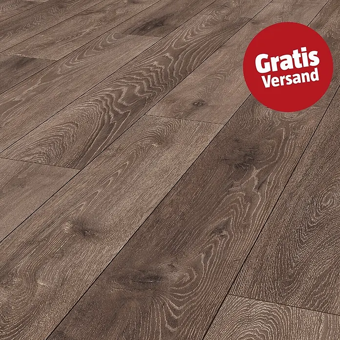 LOGOCLIC Aquaprotect Laminat - Night Oak, Landhausdiele, 1.288 x 195 x 8 mm - Dunkelbrauner Laminatboden in Holzoptik mit realistischer Maserung und Astansätzen, diagonal verlegt.