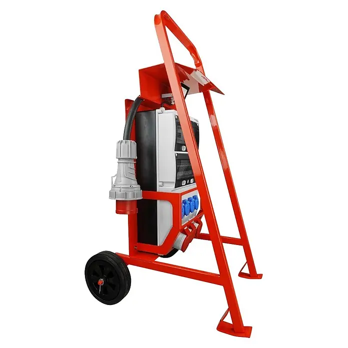 Baustromverteiler Doktorvolt 1x CEE 32A, 2x CEE 16A, 4x SCHUKO, 1x LED-Strahler, mit Rollen - Anzahl CEE-Steckdosen: 3 Stk., Anzahl Steckdosen Schuko: 4 Stk., IP44 - Roter, fahrbarer Stromverteiler mit Rädern, Tragegriff und verschiedenen grauen, blauen, roten Steckdosen und Steckern.