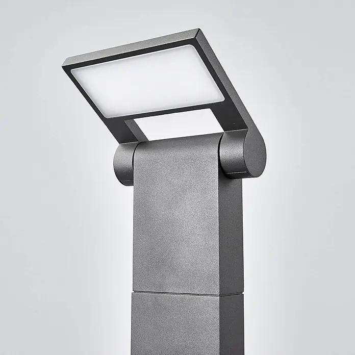 Lucande LED Wegeleuchte in graphit, weiß, Gartenlampe -  - Verstellbare graue LED-Leuchte mit rechteckigem Leuchtfeld und texturierter Metalloberfläche.