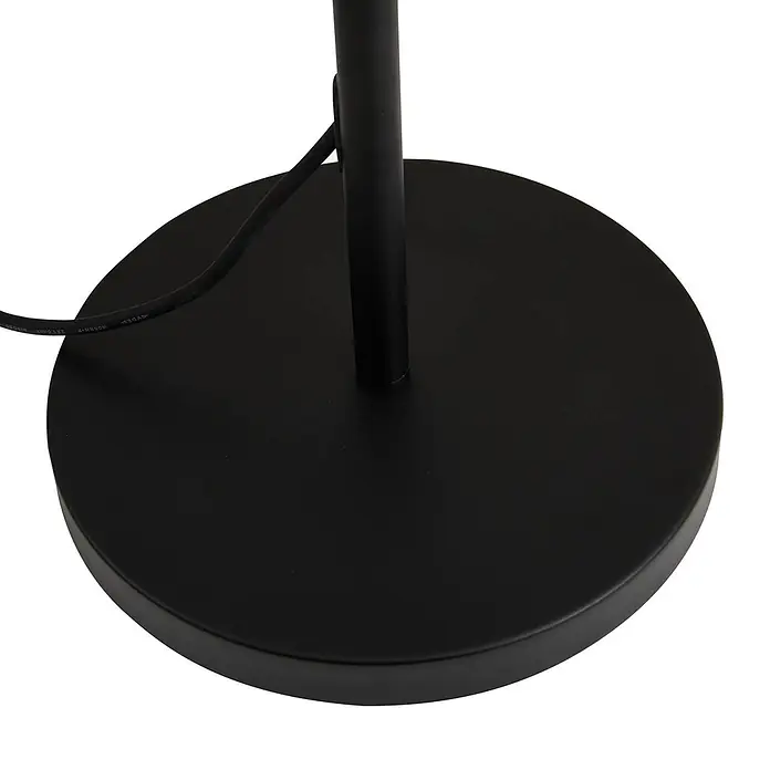 Lucande LED Stehlampe Outdoor in schwarz, Stehleuchte Garten -  - Schwarzer, runder Metallfuß einer Stehlampe mit schwarzem Netzkabel.