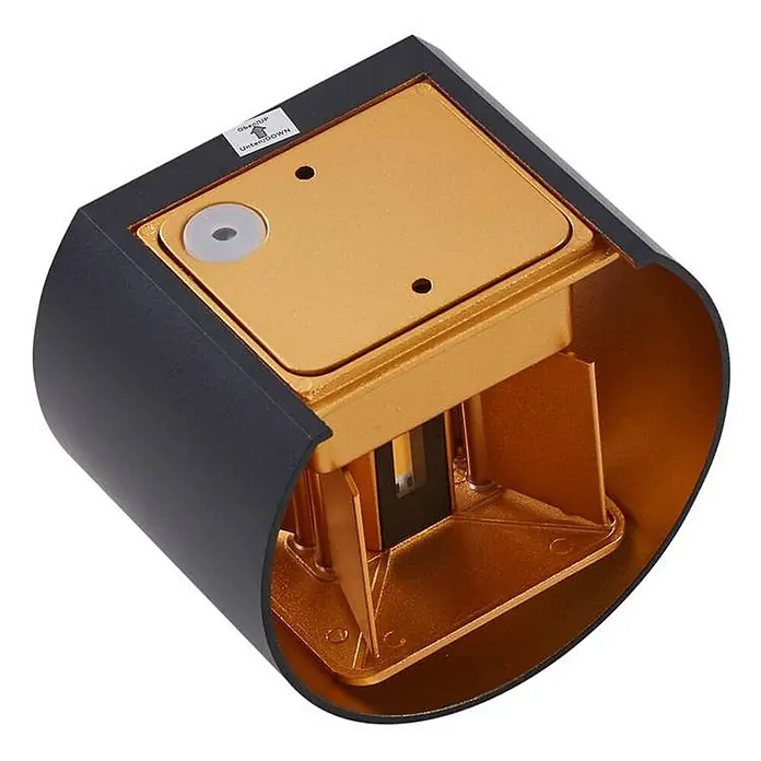 Lindby LED Wandleuchte aussen in schwarz, gold, up down Aussenlampe Wand -  - Dunkelgraues, gebogenes Gehäuse mit goldfarbenem Innenraum, evtl. für Licht oder Optik. Mit Einbauausrichtung.