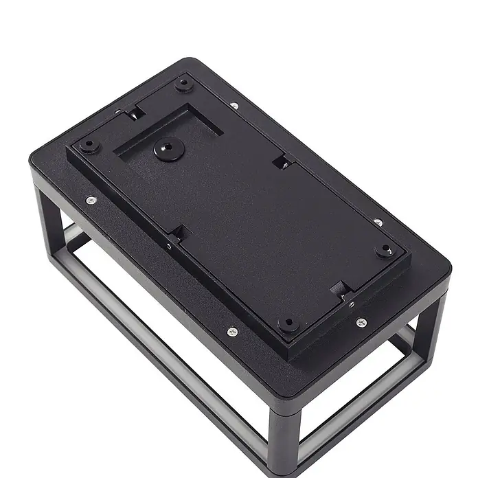 Lucande LED Wandleuchte aussen in schwarz matt, transparent, Aussenlampe -  - Schwarzer rechteckiger Ständer mit Montageplatte und sichtbaren Schrauben.