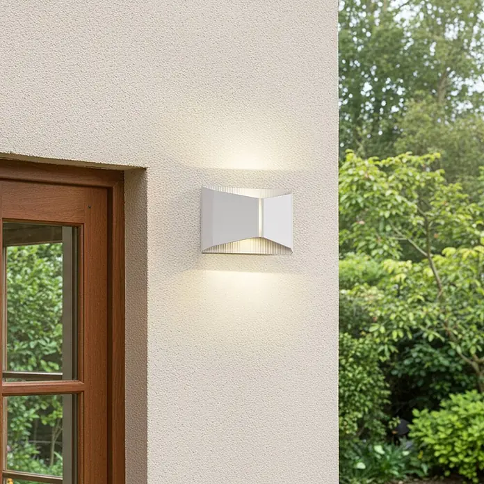 Lindby Außenwandleuchte Anlira - weiß / opal, IP65