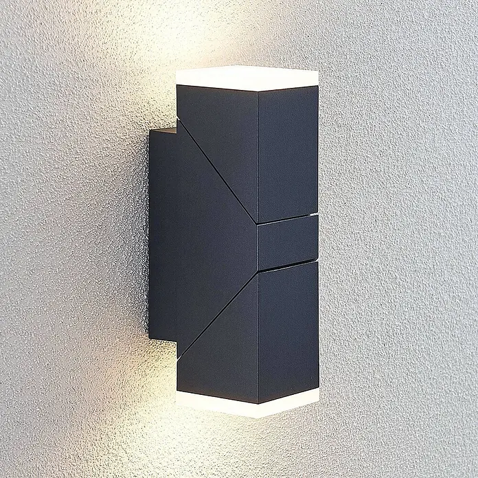 Lindby LED Wandleuchte aussen in anthrazit, weiß satiniert, Aussenlampe -  - Anthrazitfarbene geometrische Wandleuchte strahlt warmes Licht nach oben und unten.