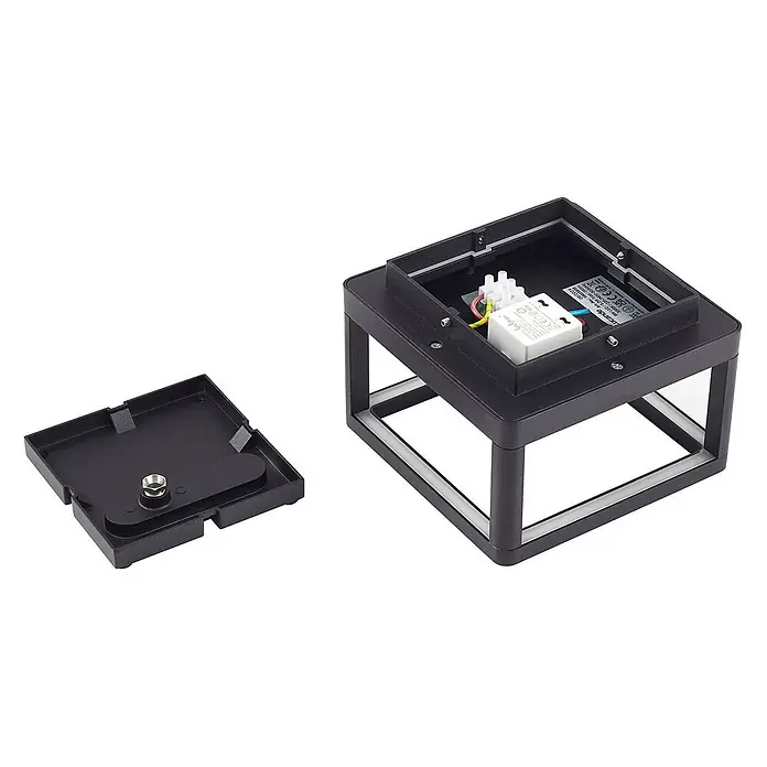 Lucande Außenwandleuchte Thorvid - schwarz, IP65 - Schwarze LED-Wegeleuchte, geöffnet mit interner Verkabelung und Treiber.